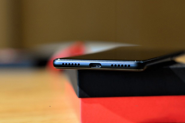 nubia Z17值得买吗？努比亚Z17配置参数与真机图赏
