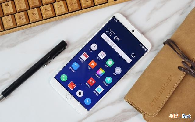 魅族15值得买吗 魅族15与15 Plus全面区别对比评测