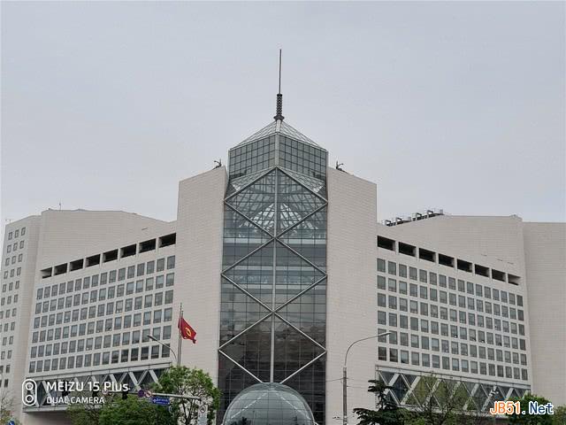 魅族15值得买吗 魅族15与15 Plus全面区别对比评测