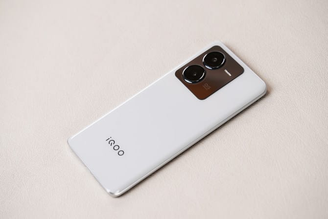 iQOOZ8测评