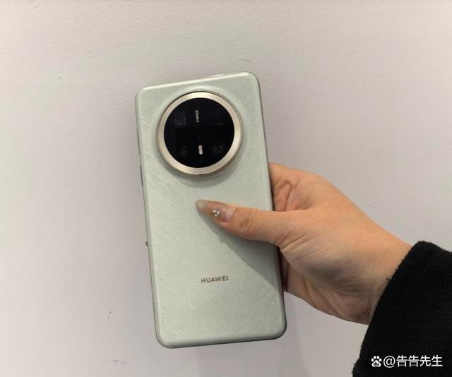 华为Mate70 Pro和Mate60 Pro