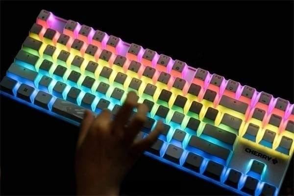 櫻桃MX8.2Xaga曜石鍵盤評測