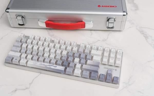 櫻桃MX8.2Xaga曜石鍵盤評測