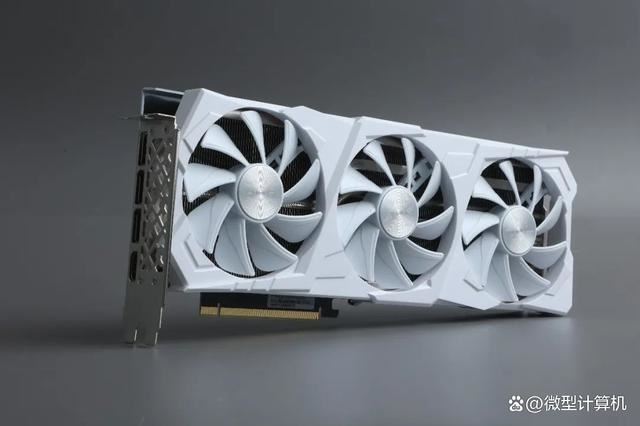 耕升RTX4070SUPER踏雪评测