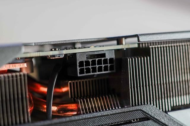 RTX4070Super魔鹰显卡拆解