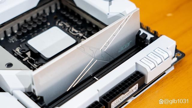 AcerHT200DDR56400超頻內存評測