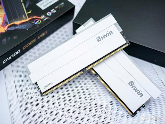 佰維DW100時空行者DDR5測評