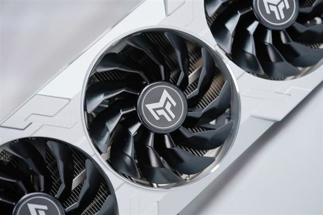 影馳GeForceRTX4070TiSUPER評測