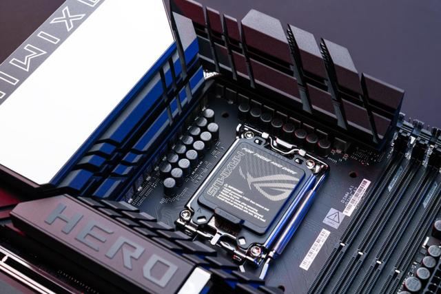 華碩ROGMAXIMUSZ890HERO測評