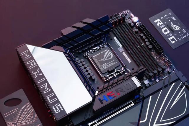華碩ROGMAXIMUSZ890HERO測評