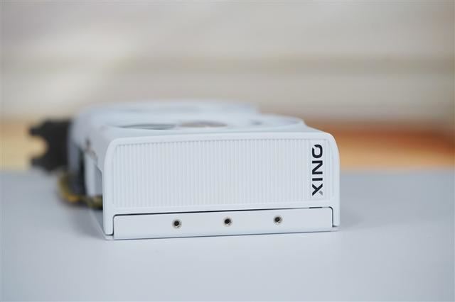 傲世LUMI追日B580评测