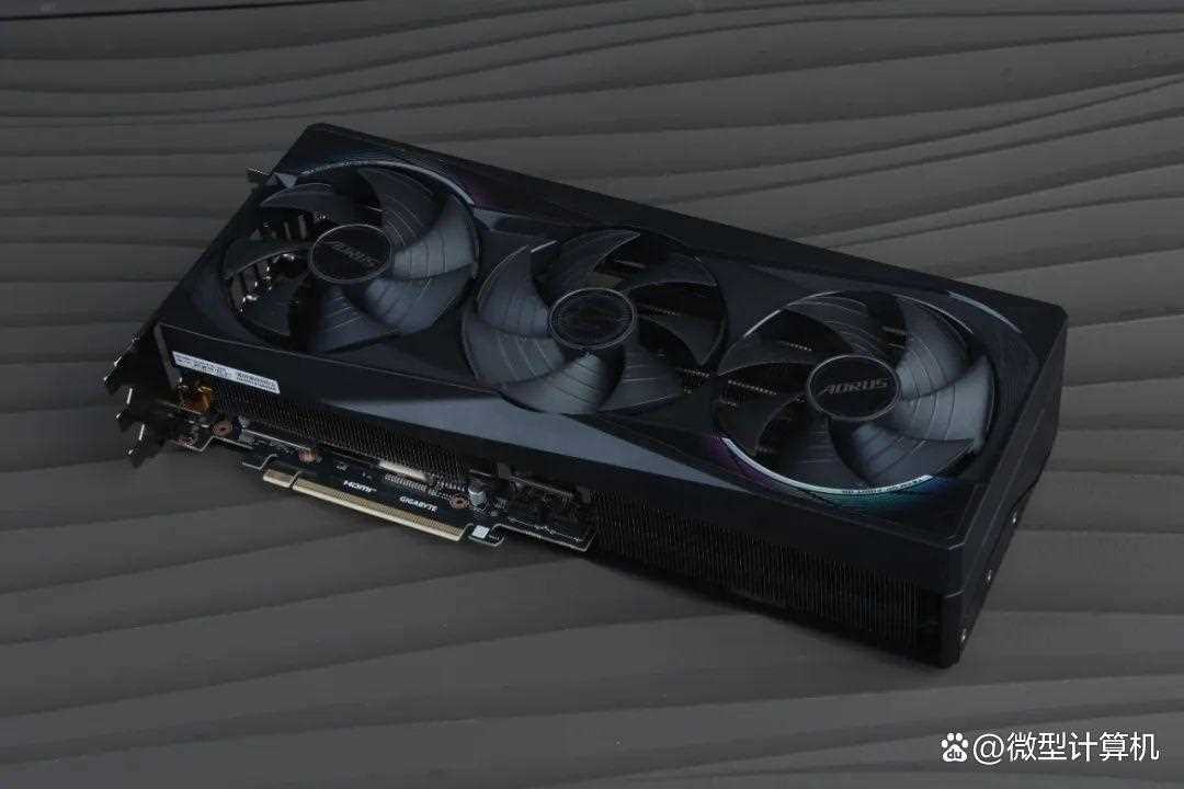 GeForceRTX5070MASTER顯卡測評