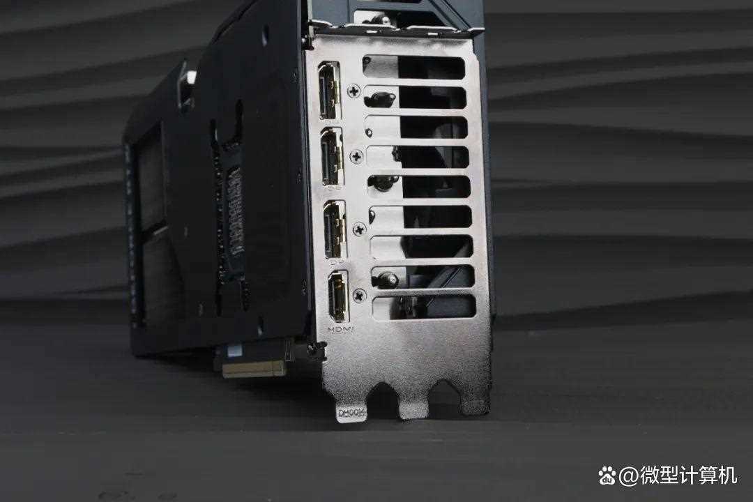 GeForceRTX5070MASTER顯卡測評